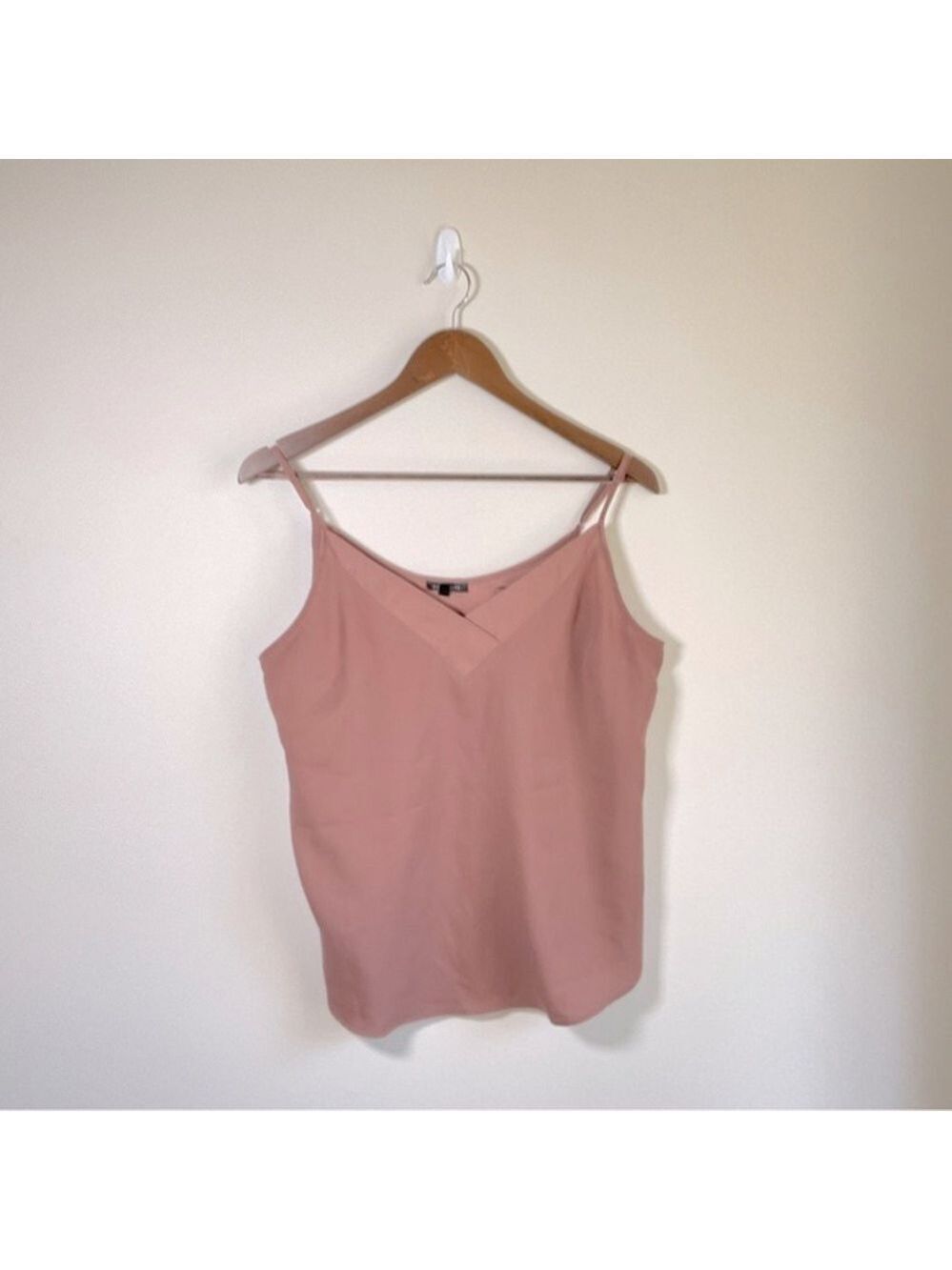Dynamite Dusty Rose Pink V-neck Sleeveless Camisole Large